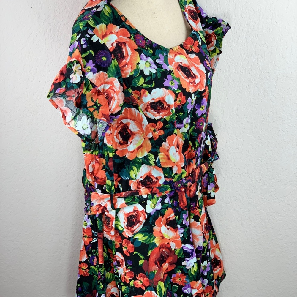 NWT Black floral dress with tie at waist - Picture 4 of 6